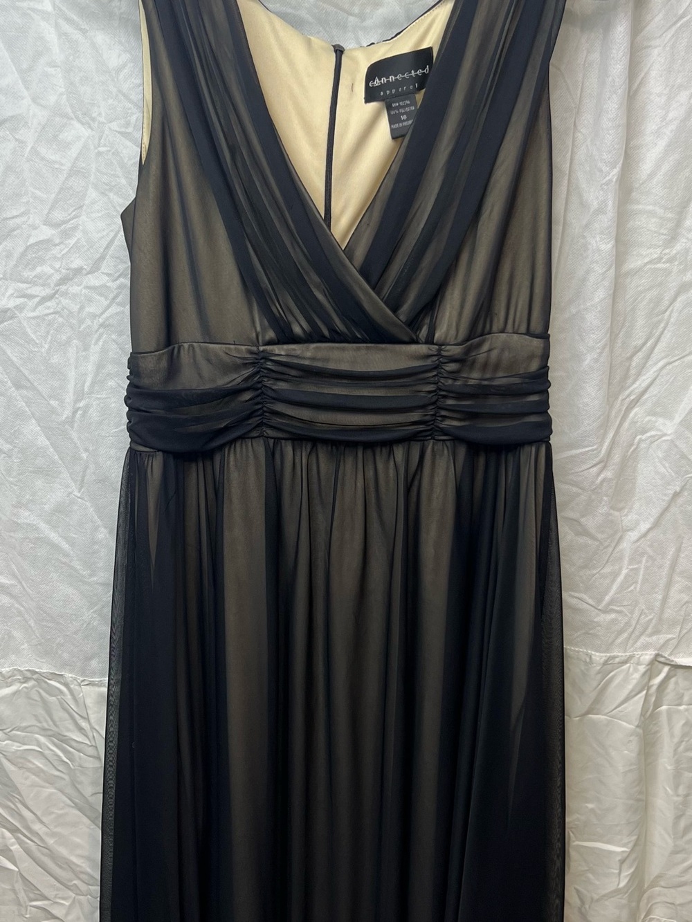 Connected Apparel Black Sleeveless V-Neck A-Line Ruched Dress Knee Length 16